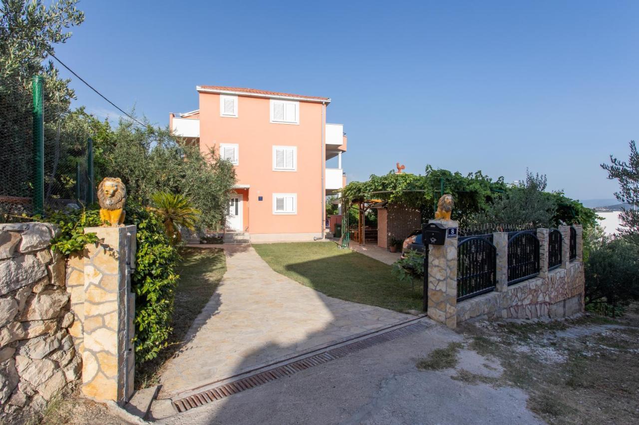 Apartments Katarina Kastela Ngoại thất bức ảnh